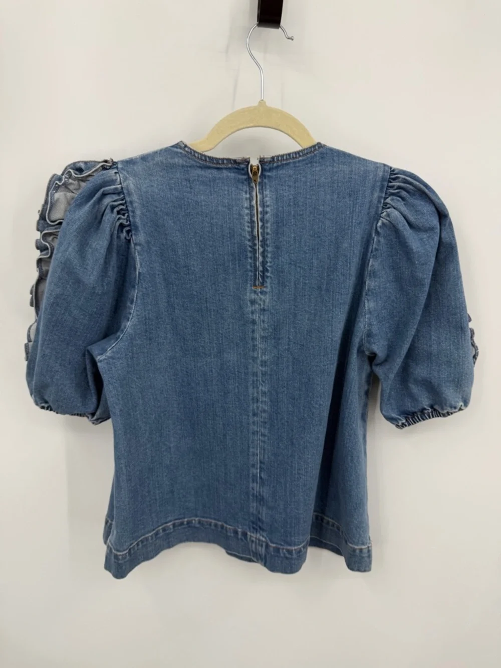 Ulla Johnson Tessie Denim Ruffle puff Sleeve Blouse Top mid wash sz 6